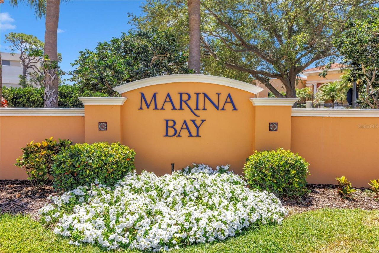 10 Franklin Court S, Unit 63D, Saint Petersburg, FL 33711 Photo