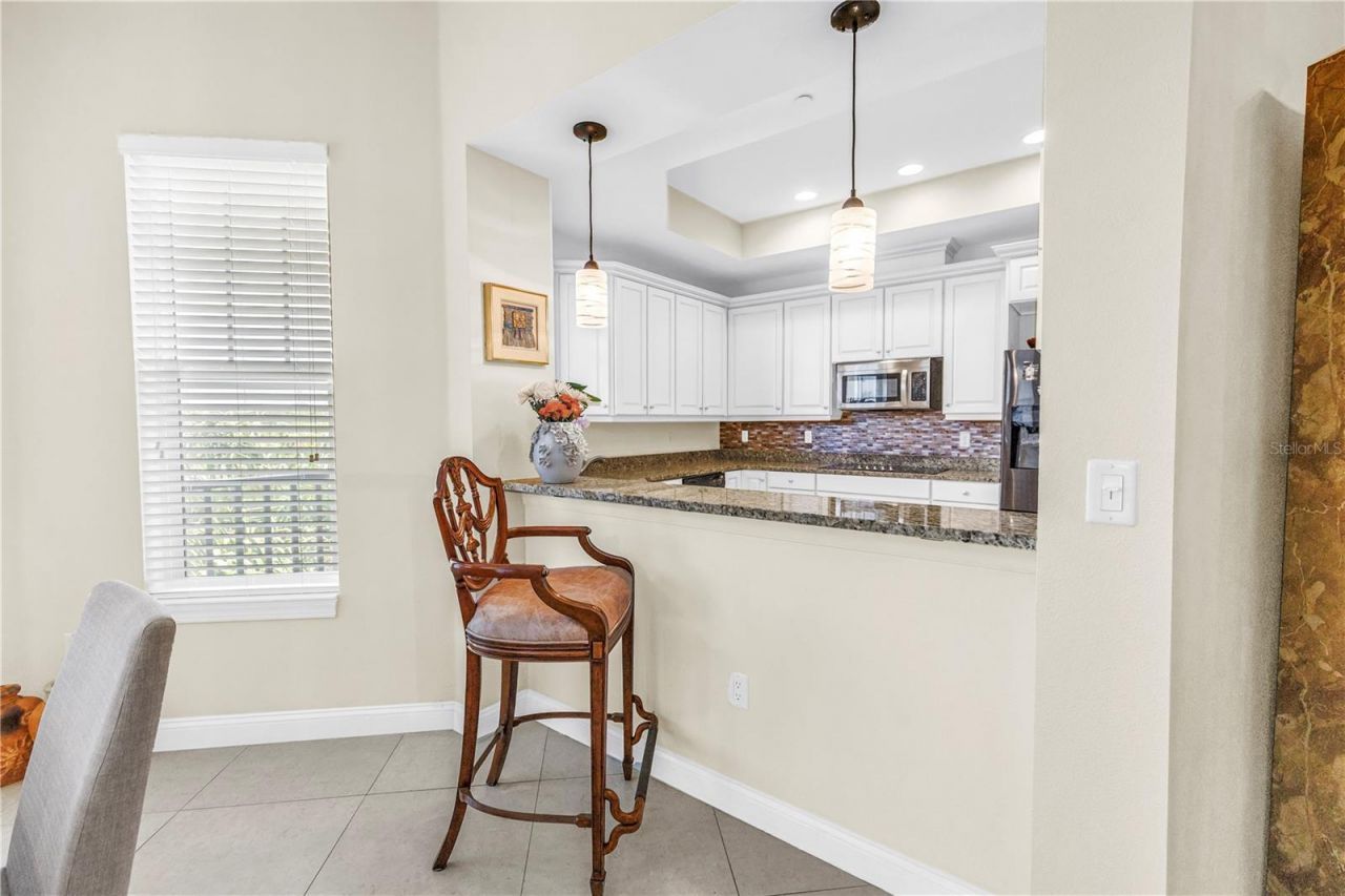 10 Franklin Court S, Unit 63D, Saint Petersburg, FL 33711 Photo