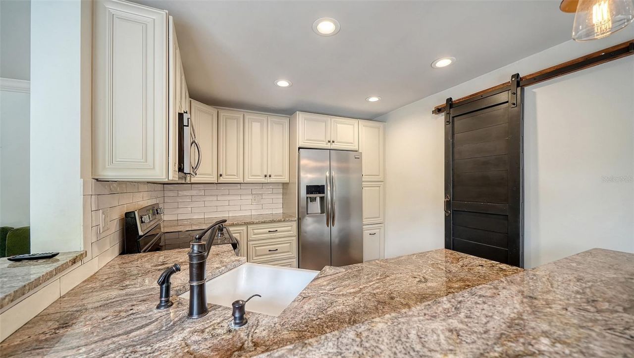 361 Bearded Oaks Circle, Sarasota, FL 34232 Photo