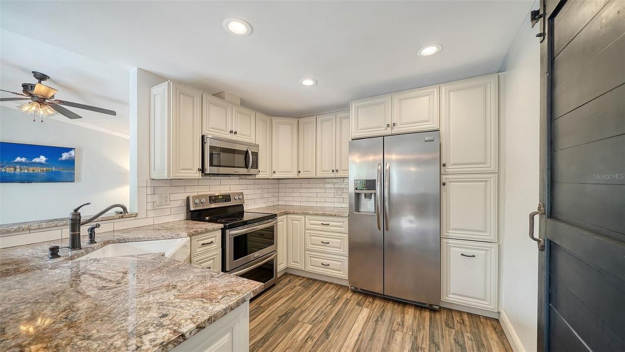 361 Bearded Oaks Circle, Sarasota, FL 34232 Photo