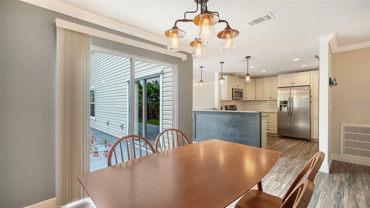 361 Bearded Oaks Circle, Sarasota, FL 34232 Photo