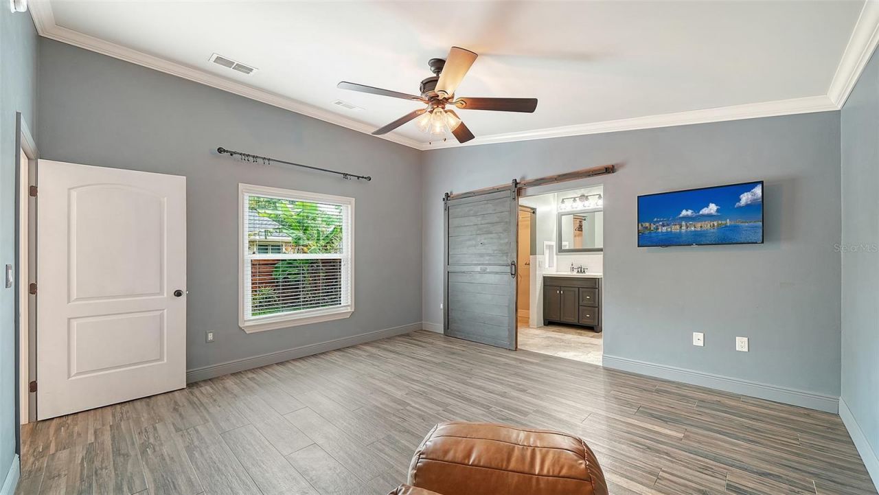 361 Bearded Oaks Circle, Sarasota, FL 34232 Photo