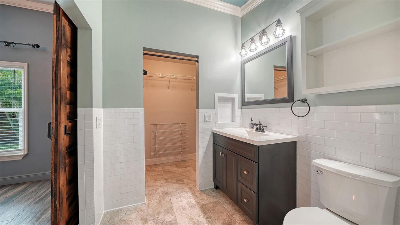 361 Bearded Oaks Circle, Sarasota, FL 34232 Photo