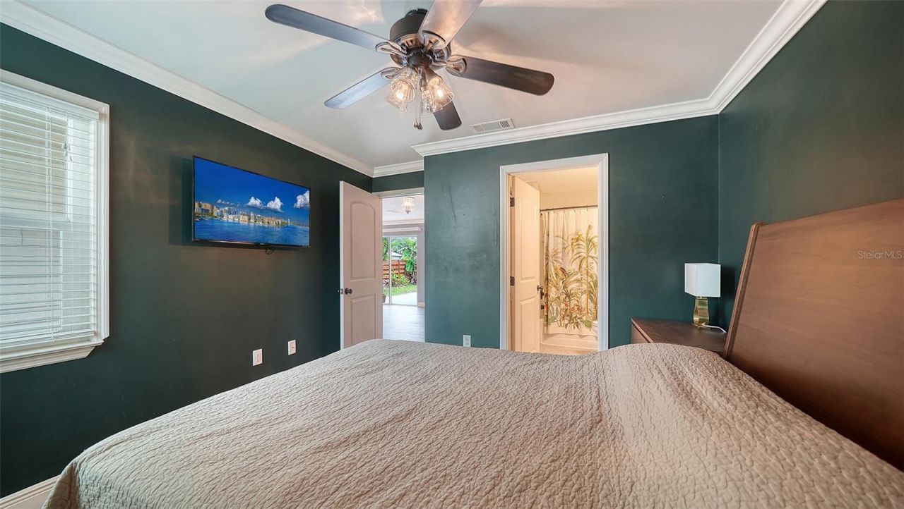 361 Bearded Oaks Circle, Sarasota, FL 34232 Photo