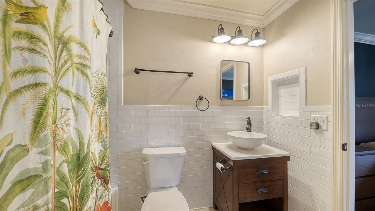 361 Bearded Oaks Circle, Sarasota, FL 34232 Photo