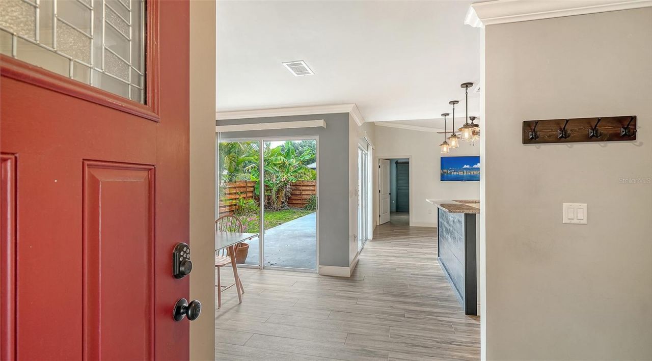 361 Bearded Oaks Circle, Sarasota, FL 34232 Photo