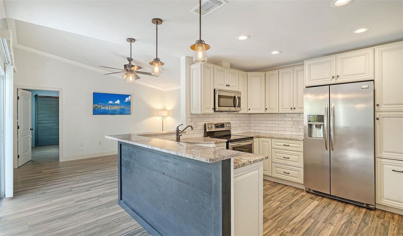 361 Bearded Oaks Circle, Sarasota, FL 34232 Photo