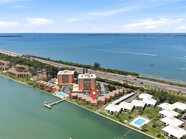 7400 SUNSHINE SKYWAY LANE S, Unit 111, ST PETERSBURG, FL 33711