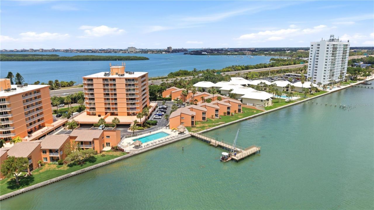 7400 Sunshine Skyway Lane S, Unit 111, Saint Petersburg, FL 33711 Photo