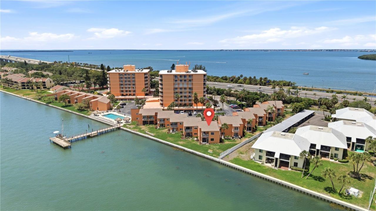 7400 Sunshine Skyway Lane S, Unit 111, Saint Petersburg, FL 33711 Photo