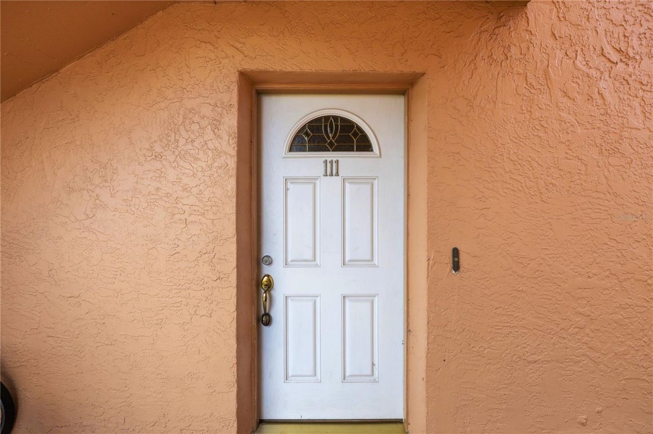 7400 Sunshine Skyway Lane S, Unit 111, Saint Petersburg, FL 33711 Photo