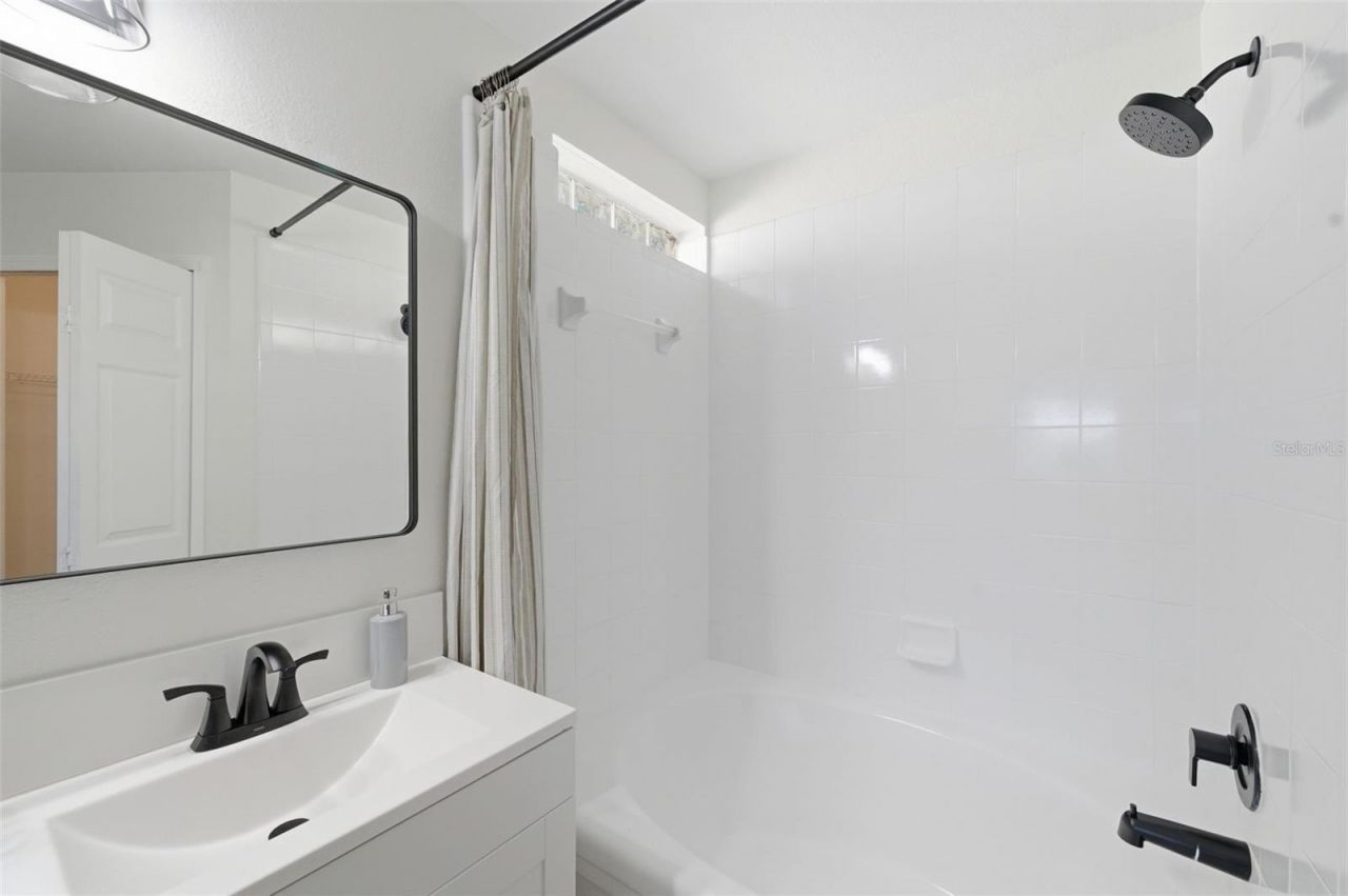 628 Cape Cod Circle , Valrico, FL 33594 Photo