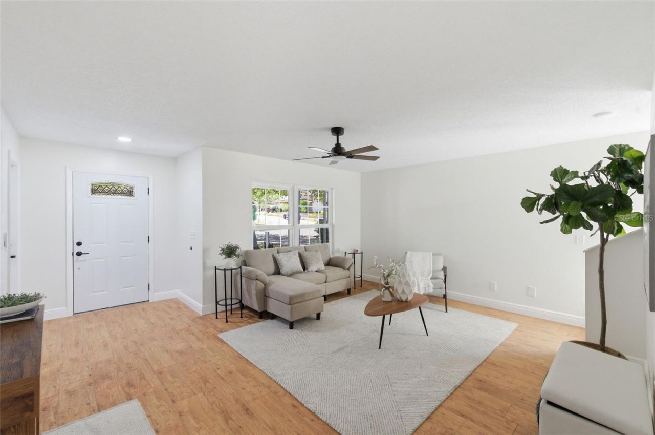 628 Cape Cod Circle , Valrico, FL 33594 Photo