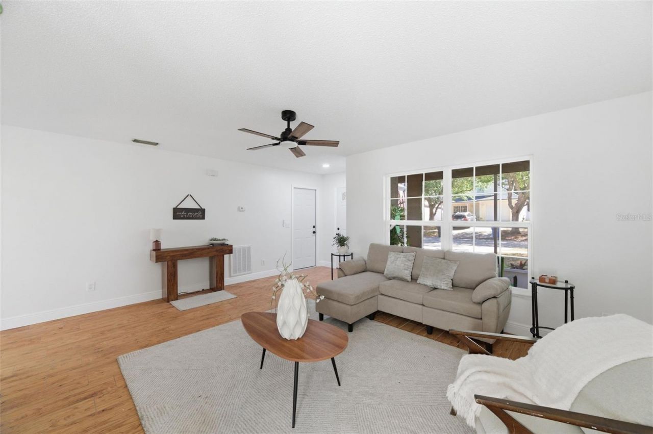 628 Cape Cod Circle , Valrico, FL 33594 Photo