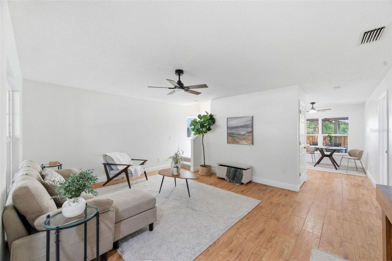 628 Cape Cod Circle , Valrico, FL 33594 Photo