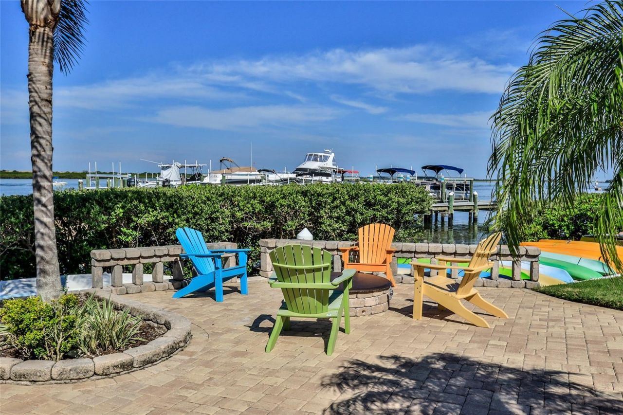 2700 N Peninsula Avenue, Unit 211, New Smyrna Beach, FL 32169 Photo