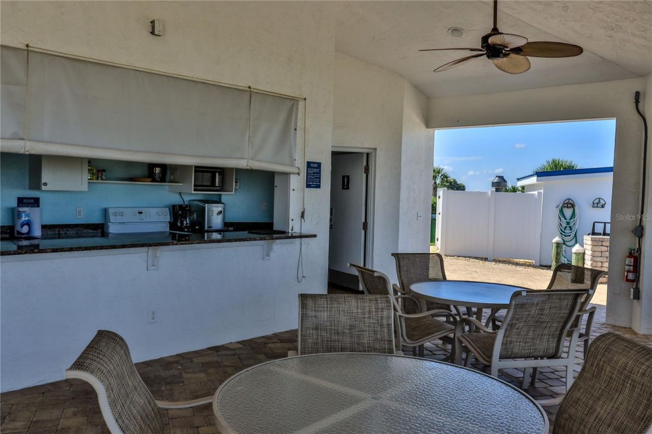 2700 N Peninsula Avenue, Unit 211, New Smyrna Beach, FL 32169 Photo