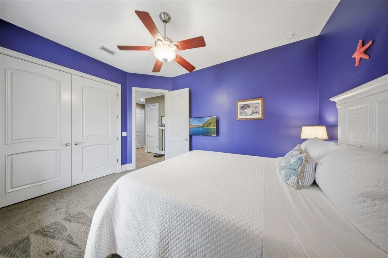 16401 E Shirley Shores Road, Tavares, FL 32778 Photo