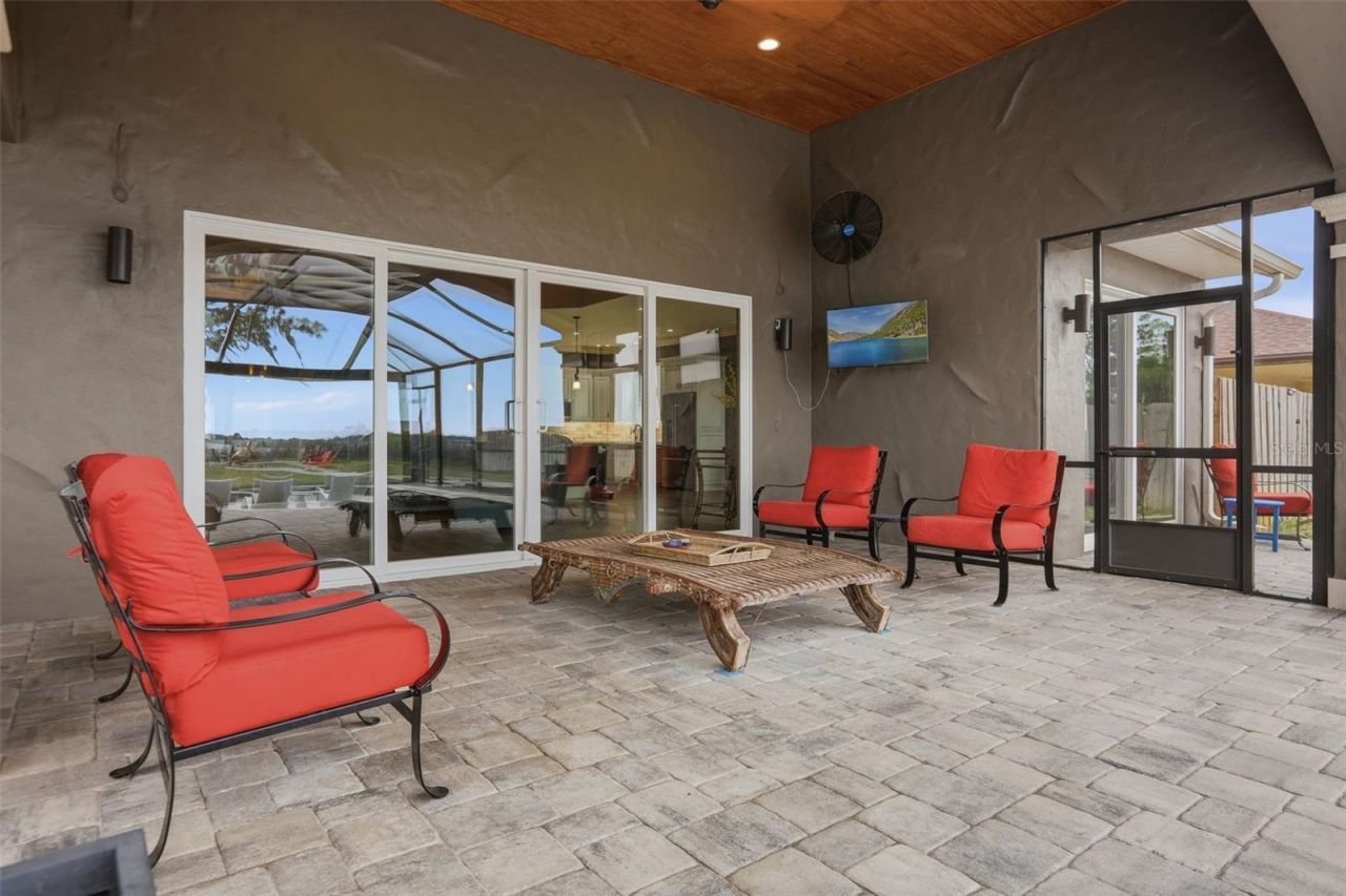 16401 E Shirley Shores Road, Tavares, FL 32778 Photo
