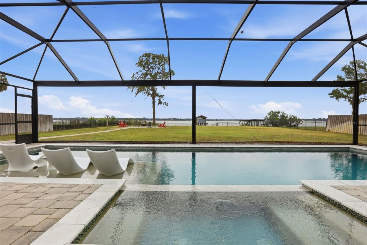 16401 E Shirley Shores Road, Tavares, FL 32778 Photo