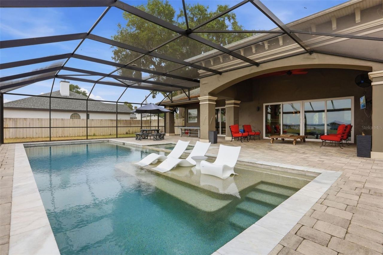 16401 E Shirley Shores Road, Tavares, FL 32778 Photo