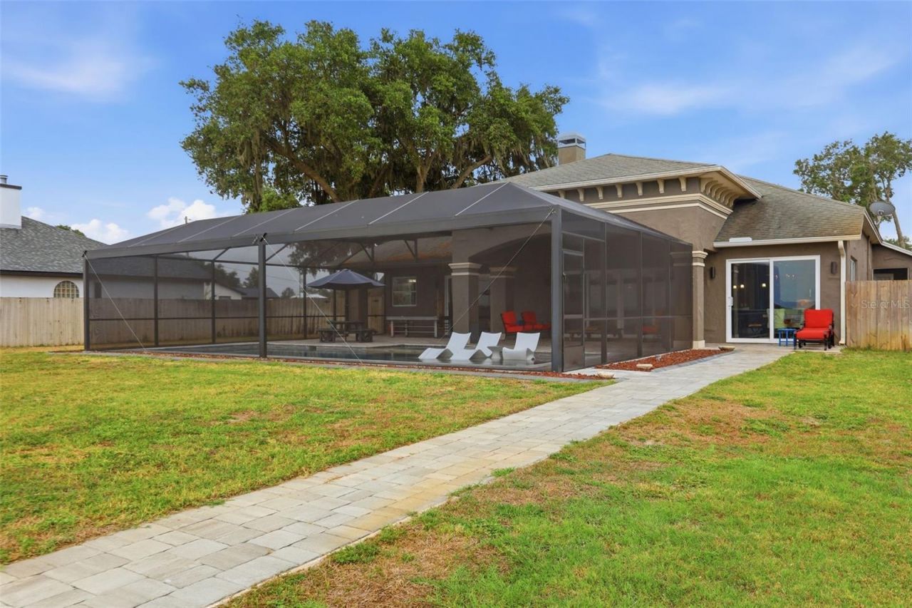 16401 E Shirley Shores Road, Tavares, FL 32778 Photo