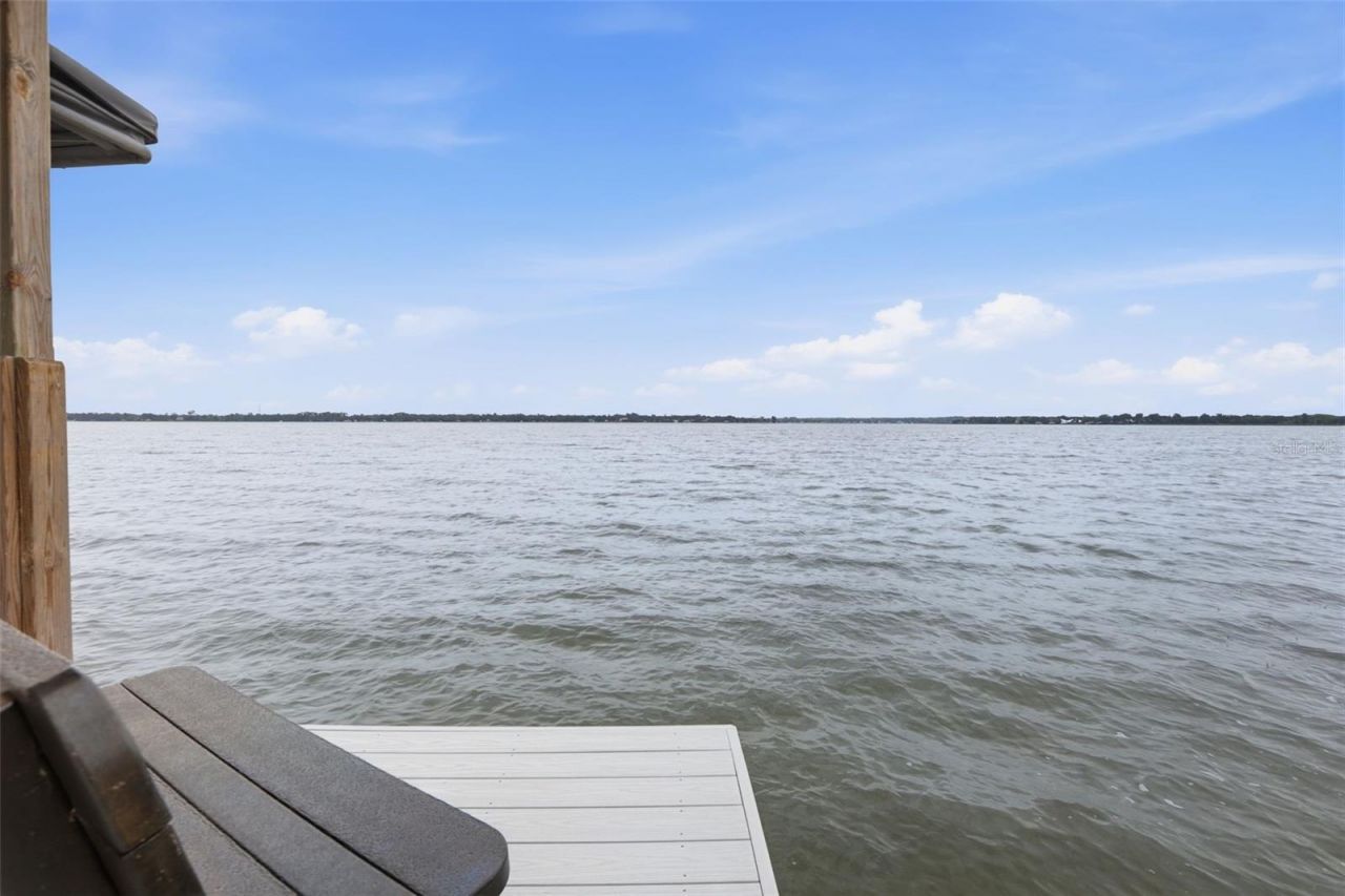 16401 E Shirley Shores Road, Tavares, FL 32778 Photo