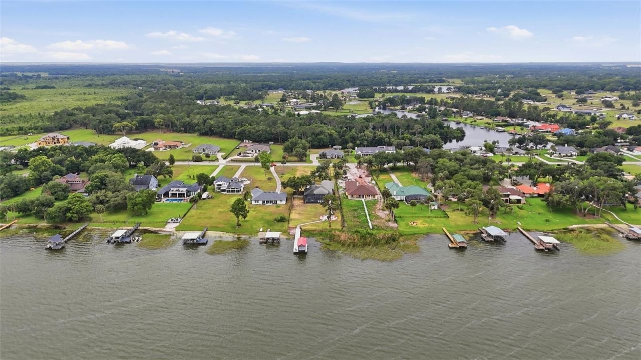 16401 E Shirley Shores Road, Tavares, FL 32778 Photo