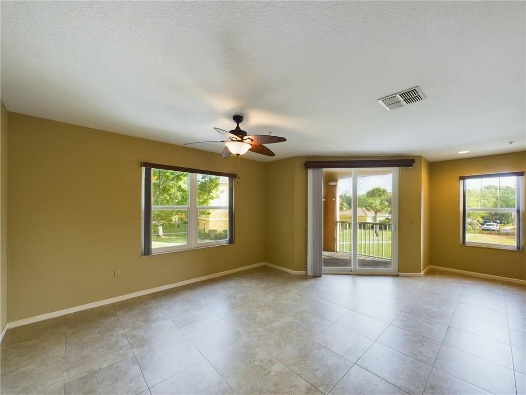 5020 Fairways Circle, Unit J205, Vero Beach, FL 32967 Photo