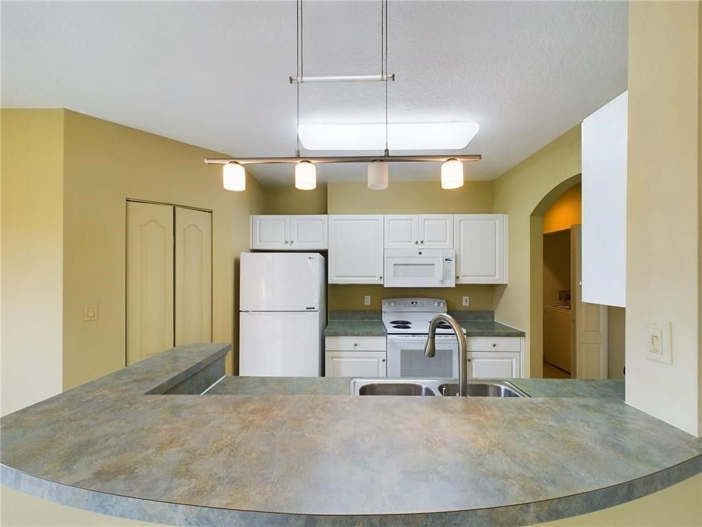 5020 Fairways Circle, Unit J205, Vero Beach, FL 32967 Photo