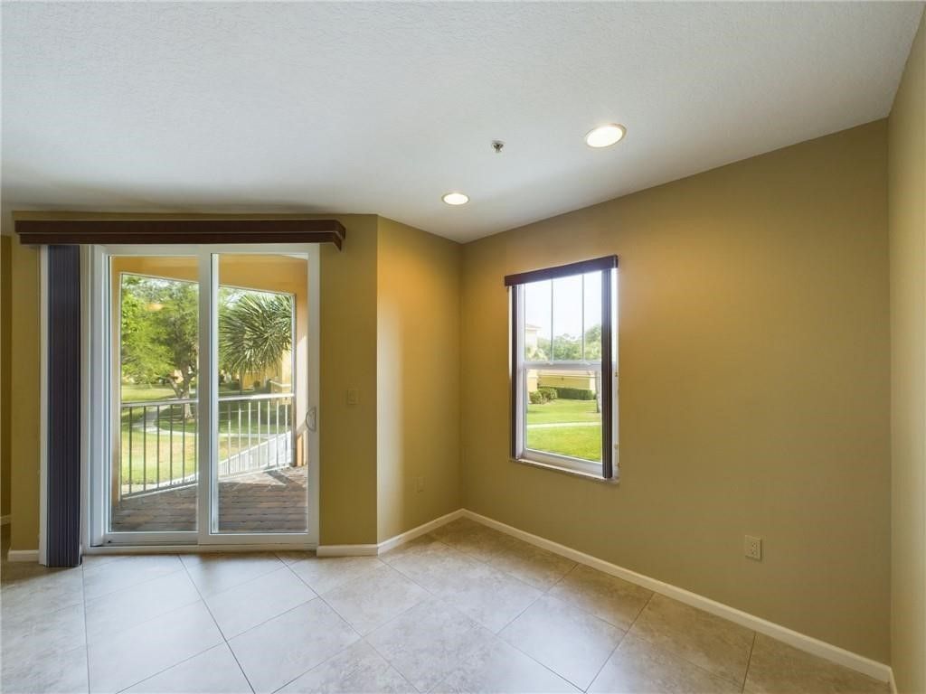 5020 Fairways Circle, Unit J205, Vero Beach, FL 32967 Photo