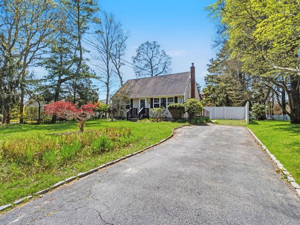 9 White Birch Lane , Remsenburg, NY 11960
