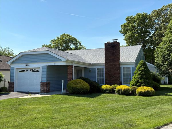 491 Stratford Lane, Ridge, NY 11961