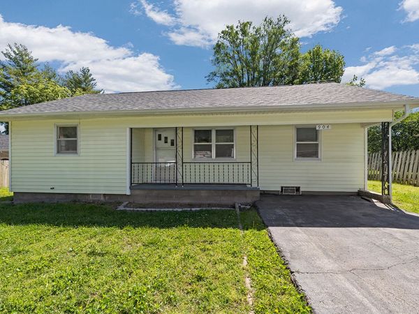 904 N Claud Avenue , Bolivar, MO 65613