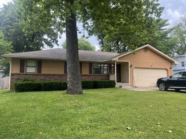 2415 Nashville Street , Unit 1, Joplin, MO 64801
