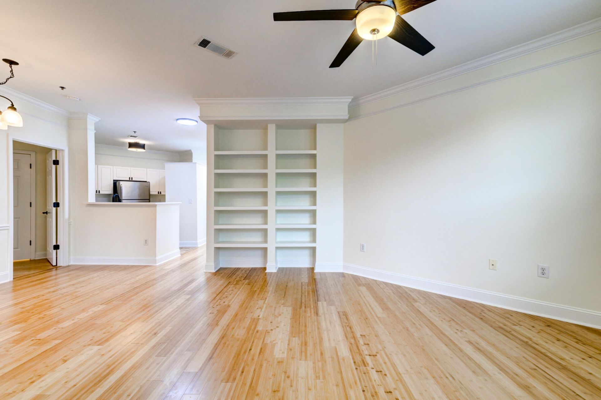 1627 Telfair Way Photo 5