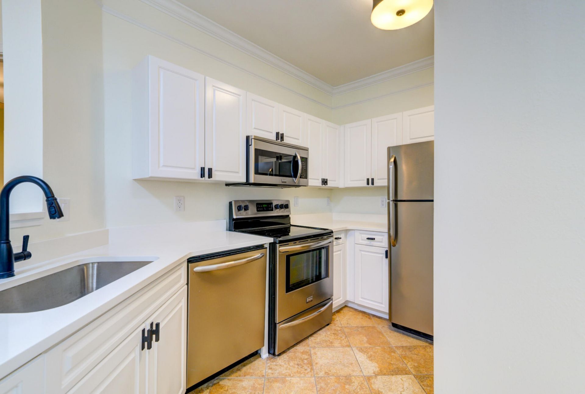 1627 Telfair Way Photo 8