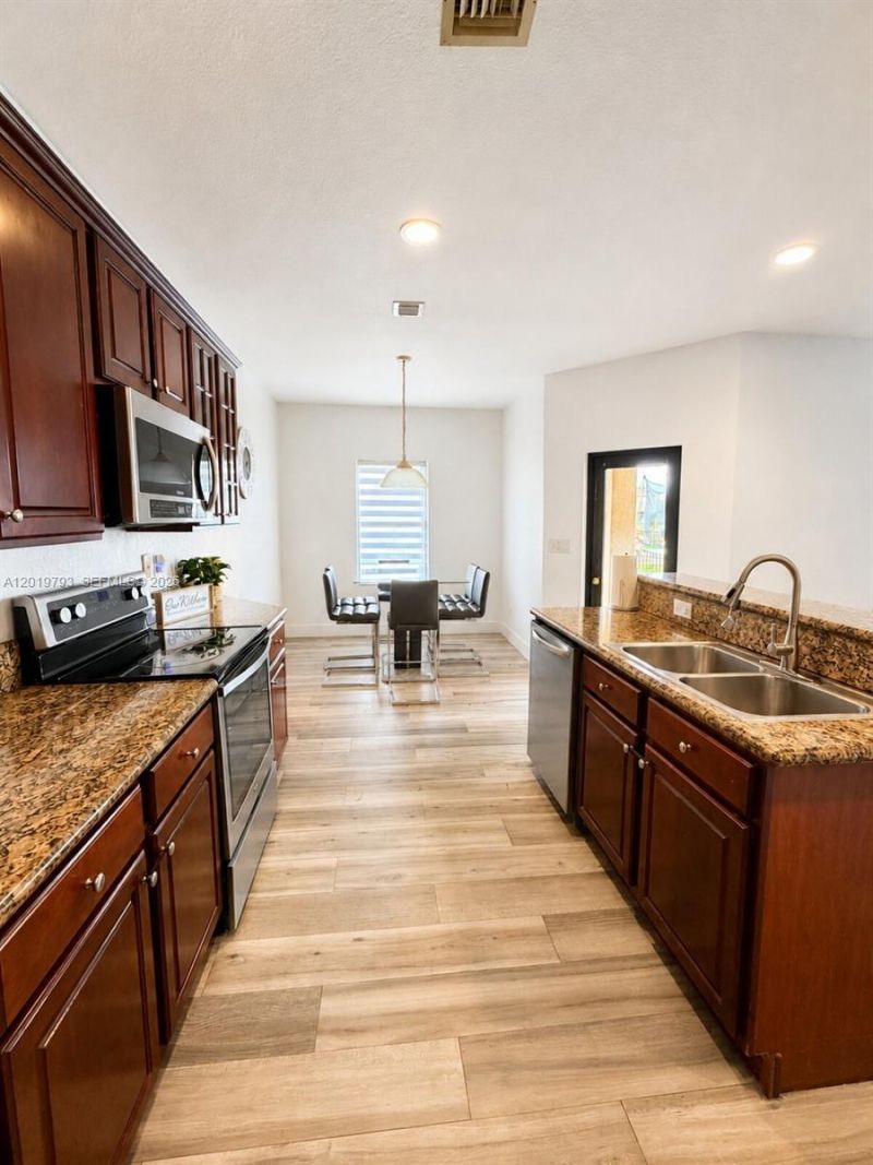 11339 SW 243rd Ter , Unit 11339, Homestead, FL 33032 Photo