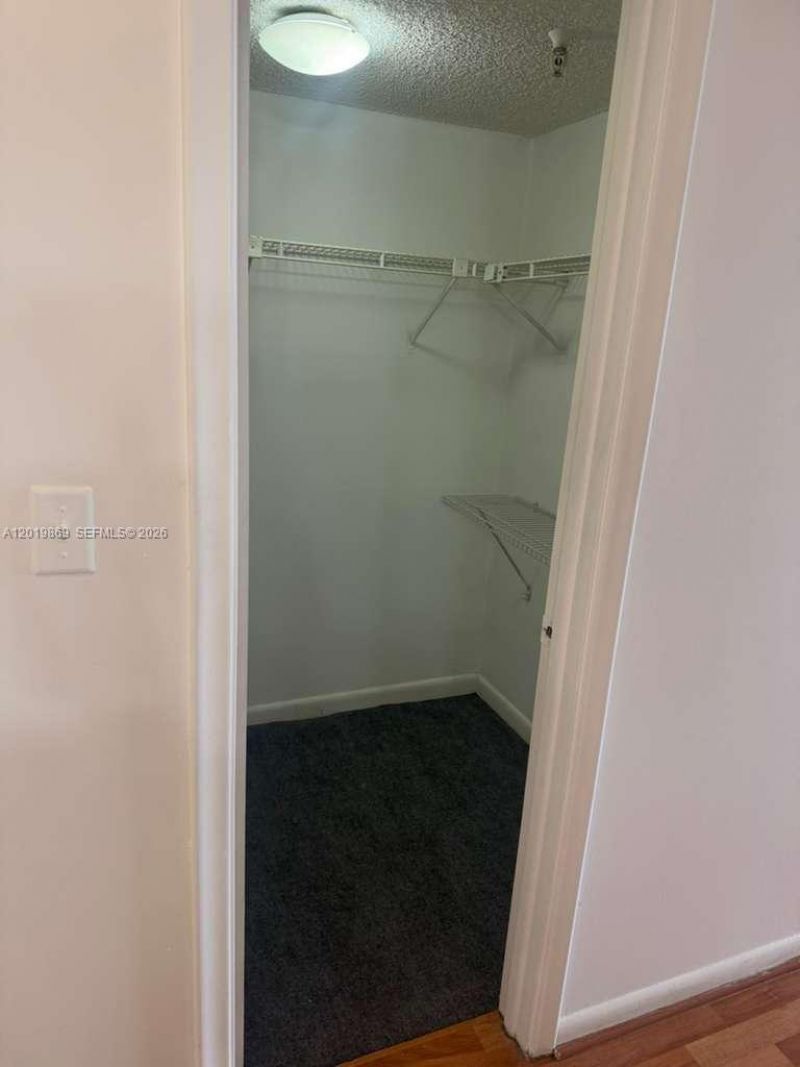 20840 San Simeon Way, Unit 208, Miami, FL 33179 Photo