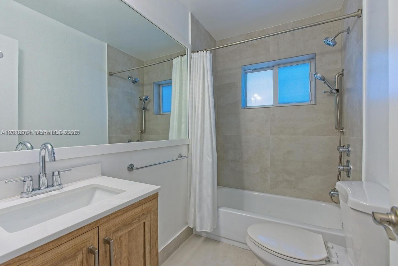 5400 Orduna Dr , Coral Gables, FL 33146 Photo