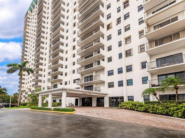 1201 S Ocean Dr , Unit 610N, Hollywood, FL 33019