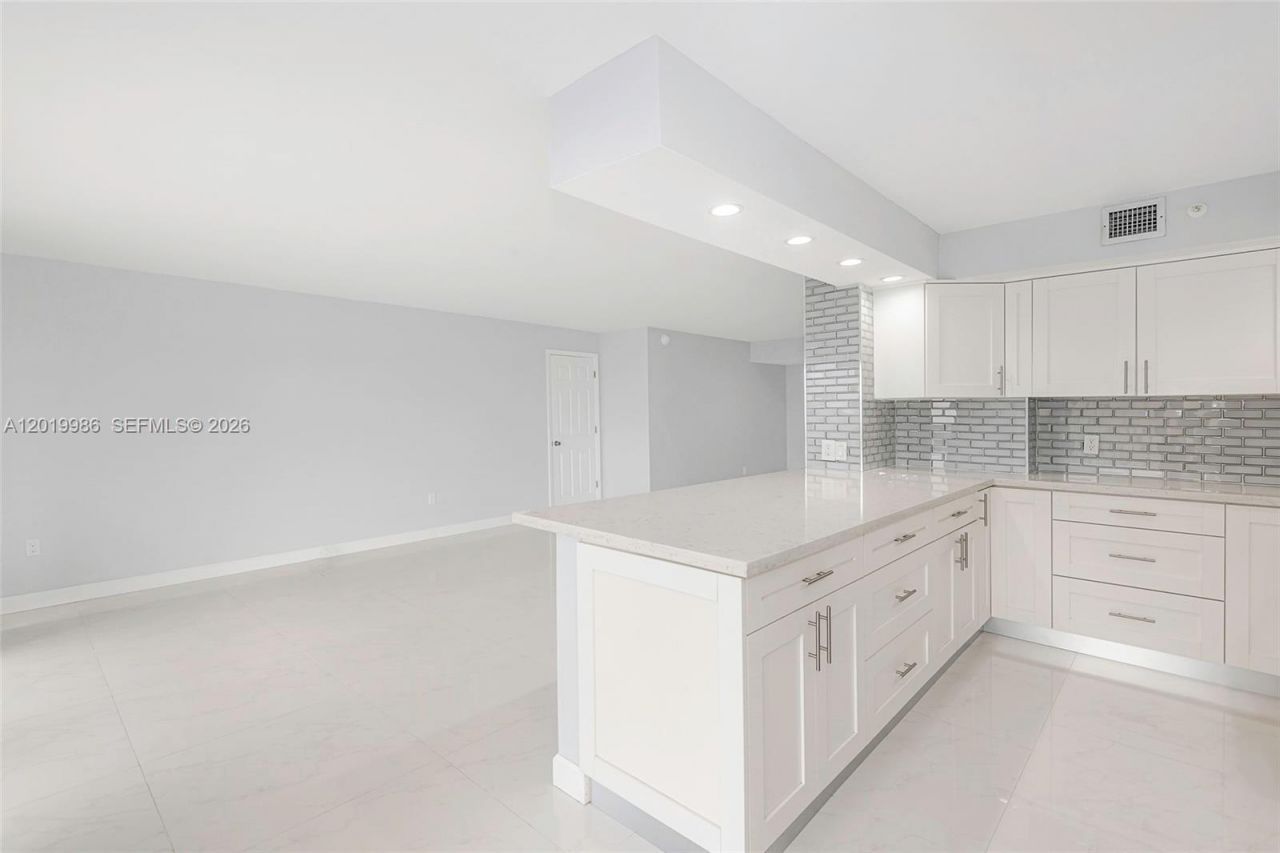 1201 S Ocean Dr , Unit 610N, Hollywood, FL 33019 Photo
