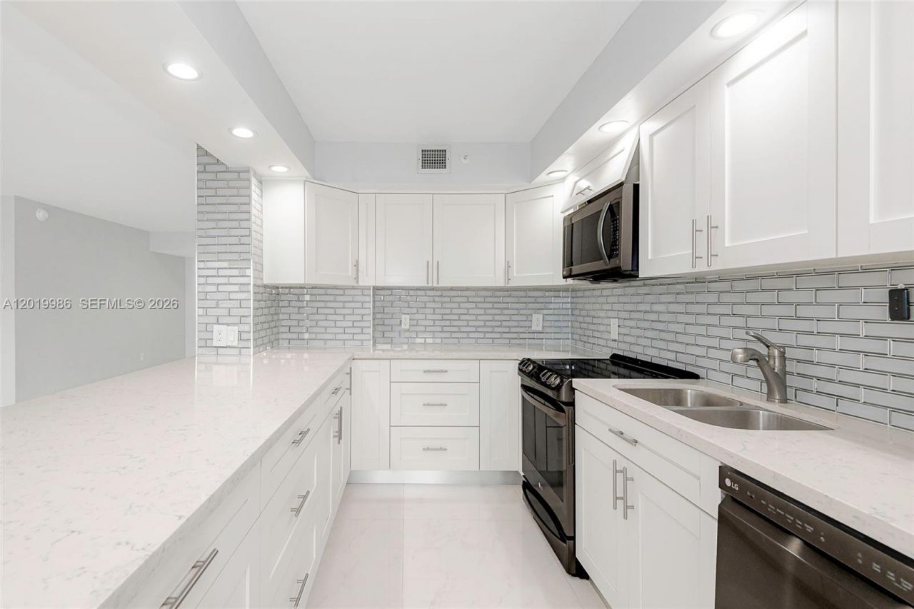 1201 S Ocean Dr , Unit 610N, Hollywood, FL 33019 Photo