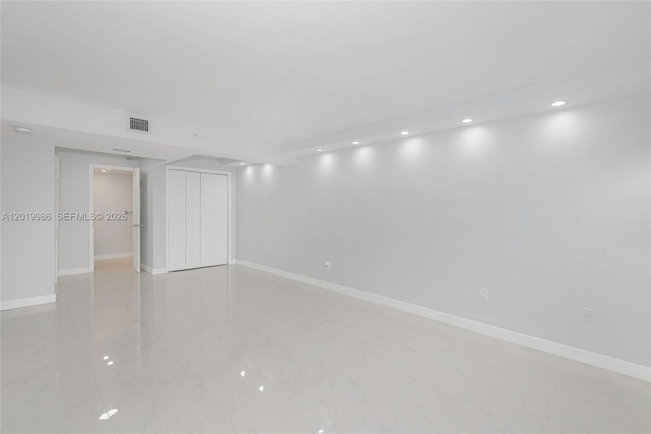 1201 S Ocean Dr , Unit 610N, Hollywood, FL 33019 Photo