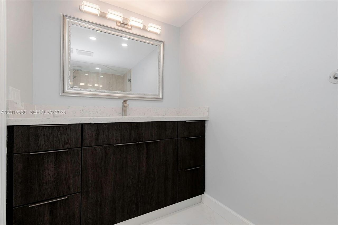 1201 S Ocean Dr , Unit 610N, Hollywood, FL 33019 Photo
