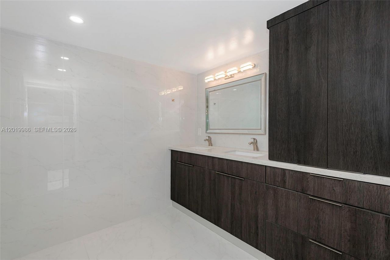 1201 S Ocean Dr , Unit 610N, Hollywood, FL 33019 Photo