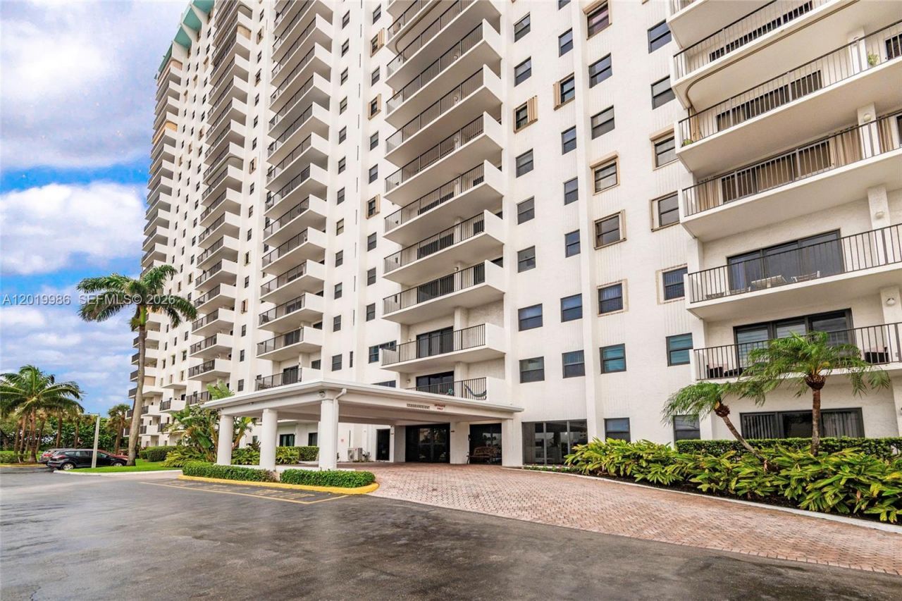 1201 S Ocean Dr, Unit 610N, Hollywood, FL 33019 Photo