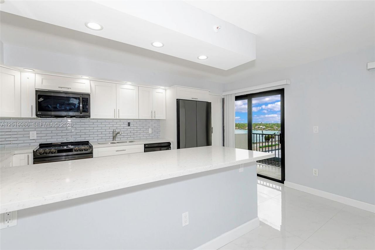1201 S Ocean Dr , Unit 610N, Hollywood, FL 33019 Photo