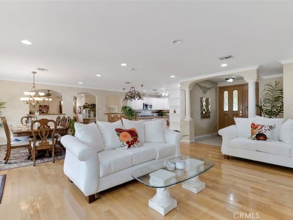 8836 Enfield Avenue, Sherwood Forest, CA 91325