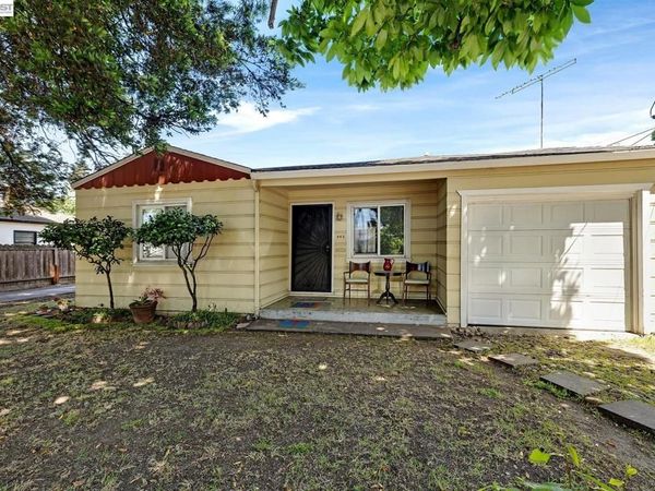 462 Hampton Rd, Hayward, CA 94541